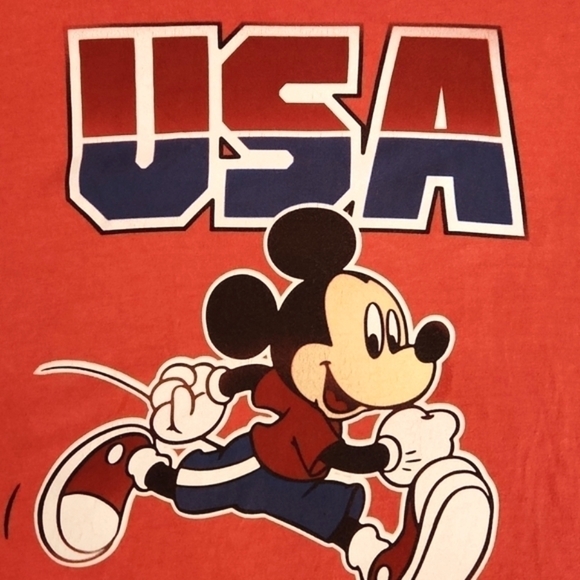 𝅺Mens Disney Mickey Mouse USA red tee size Medium. - Picture 9 of 9